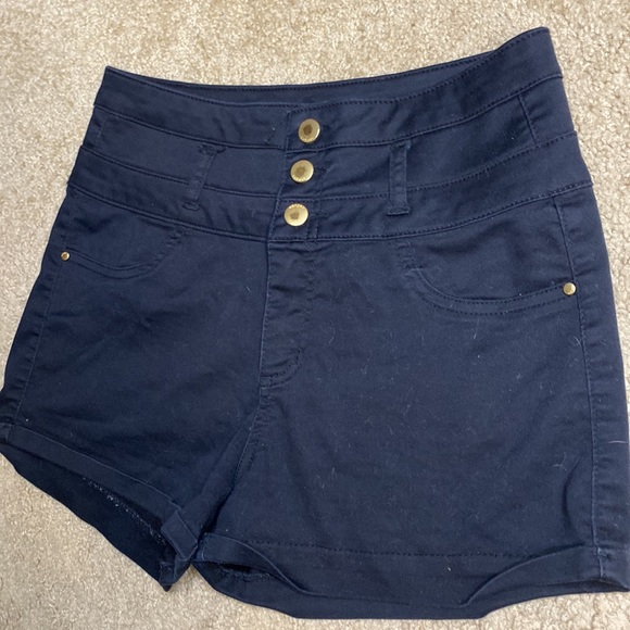 Short black shorts size 10 - Picture 3 of 5